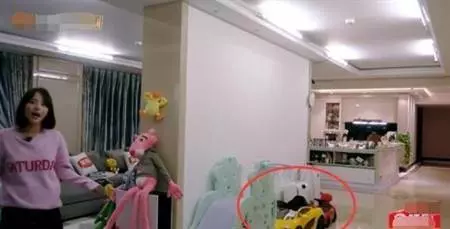 【最美妃子Super豪宅內部大曝光!】客廳是小型遊樂園,浴室大到會迷路?!網哭:廁所都買不起~