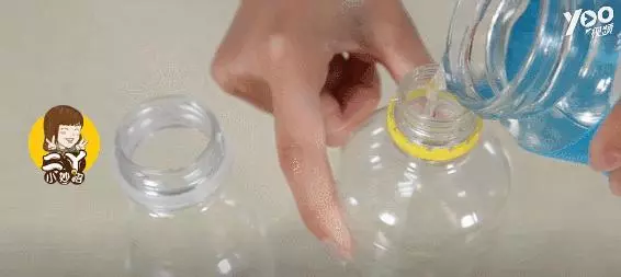 把白酒倒進蜂蜜里,假蜂蜜立刻現原形,再也不怕買到假的了!
