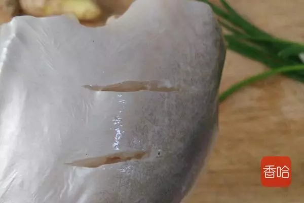 魚這樣做家人吃了都誇讚,魚肉不醒還特鮮,做法簡單一看就會