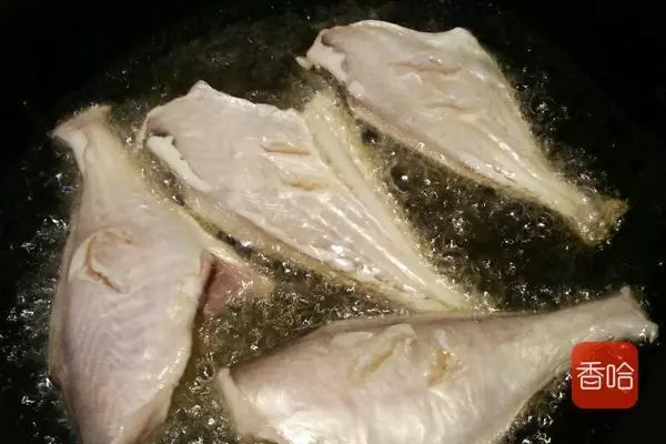 魚這樣做家人吃了都誇讚,魚肉不醒還特鮮,做法簡單一看就會