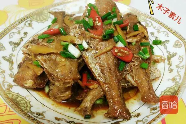 魚這樣做家人吃了都誇讚,魚肉不醒還特鮮,做法簡單一看就會