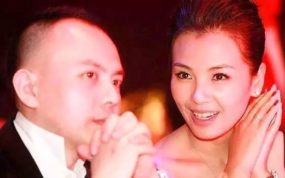 幫劉濤還清3億債務的師父,56歲成圈中大姐,趙本山都禮讓三分