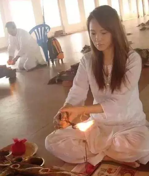 伊能靜:一個父親埋下的缺漏,卻用了半場人生來彌補