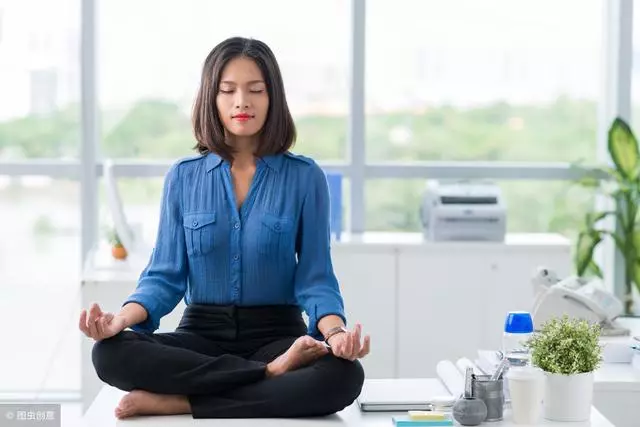 坐20分鐘就能打通全身經絡,調節身體!通血護心!
