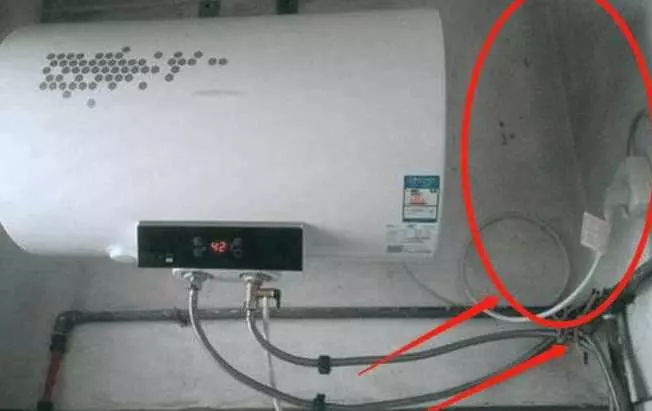 抄表員不小心說漏嘴: 這3種電器用完拔掉插頭, 每月電費少幾百 !