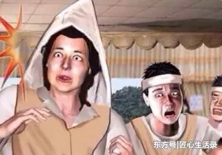 老人死前7天定做了棺材,下葬時,10個壯漢卻抬不起來 !