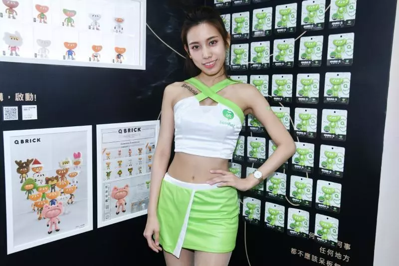 電玩展/今日我最美 中職啦啦隊性感小隻馬巫苡萱、貴貴