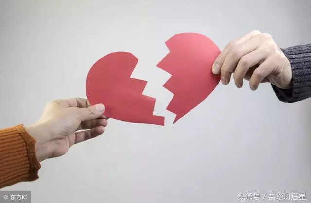 女友帶我回家吃餃子,她母親讓我看水開了沒有,結果我傷心離開