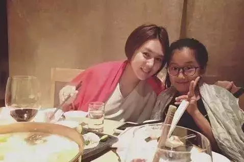 賈靜雯真會取名字!三個女兒的學名一個比一個有深意,做家長的都應該學學!