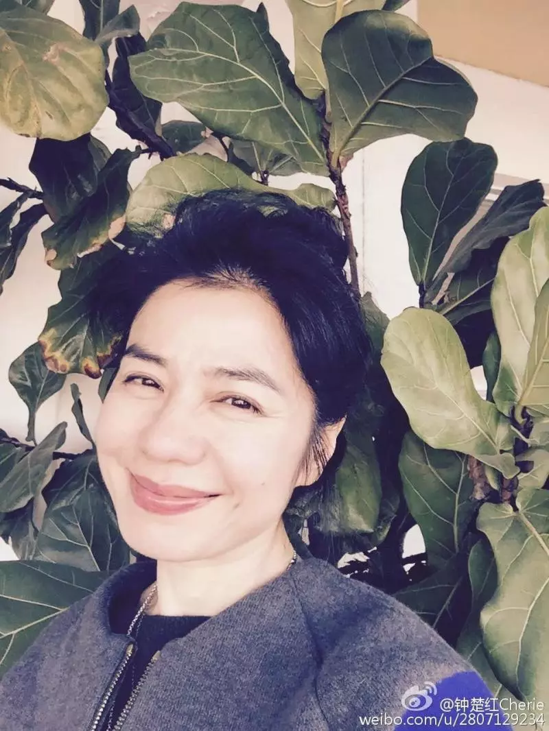 59歲鐘楚紅未PS照:我滿臉皺紋,那又怎樣?