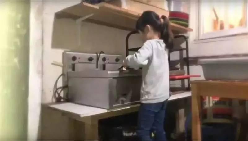 網友曝光! 華人老闆穿名牌卻給員工吃剩菜,在中餐廳打過工的人都有難以癒合的疤
