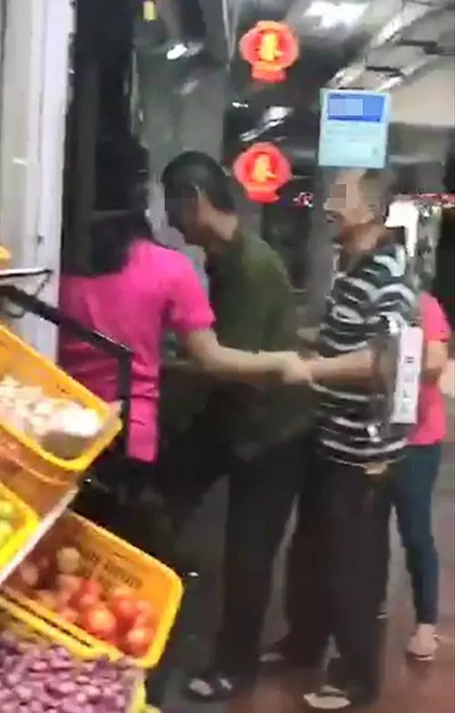 妻子驚聞丈夫「偷吃」後崩潰哭訴:「按摩女毀了我的家庭