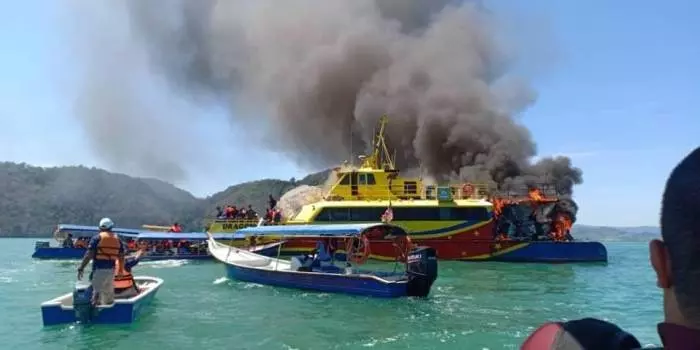 【浮邏交怡渡輪出發5分鐘突然爆炸】恐怖場面曝光!