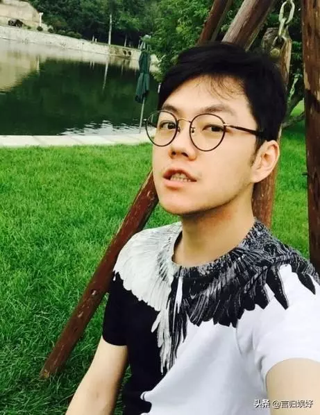 林俊傑曬圖太大意,一張照片坐實了三名天后的緋聞男友!