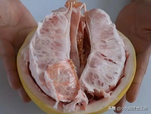 2分鐘巧剝柚子:僅需簡單3刀,不留一點白瓤,待客超級有面子!