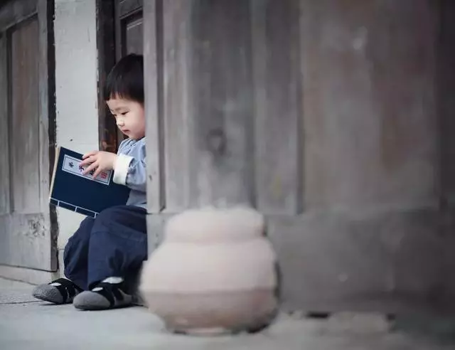 請告訴孩子:不讀書,換來的是一生的底層!家長也讀讀