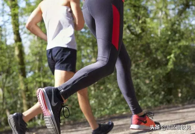 跑步雖好,但也有壞處,這3點要注意,防止跑步傷害了我們