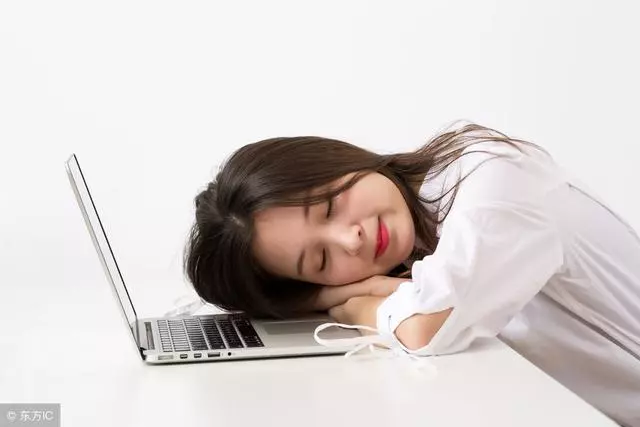 每個人一生有2000個熬夜機會,誰先熬完誰先走!