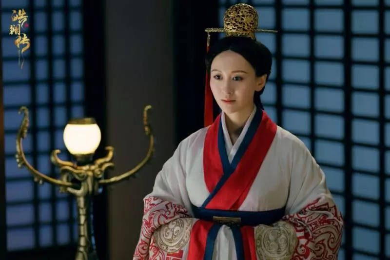【吳謹言才排No.4!】《皓鑭傳》7大美女時裝Look!趙國皇后戲外竟然長這樣!