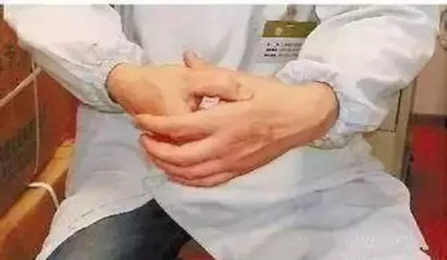 手上有個「美容穴」,每天堅持1分鐘,皮膚嫩白無雀斑