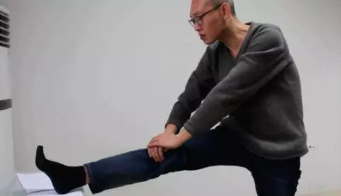 坐骨痛、腰痛,有濕氣,每天花5分鐘,拉通膀胱經,通通都好了