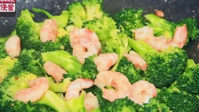 生抽和老抽到底有什麼區別?今天終於知道了,提醒家人別再亂用了!!!