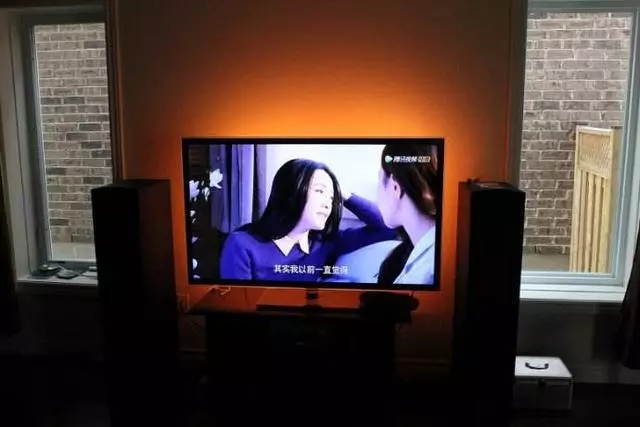 新婚夜丈母娘一直在客廳看電視,我去上衛生間,回來後我捂住嘴巴