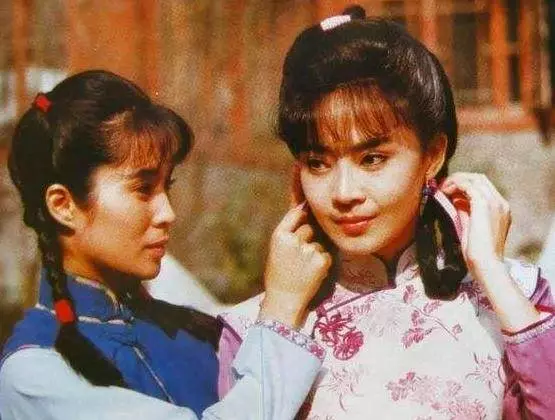 瓊女郎出身!翁家明老婆「當紅為愛引退」如今兒子長大神似老爸