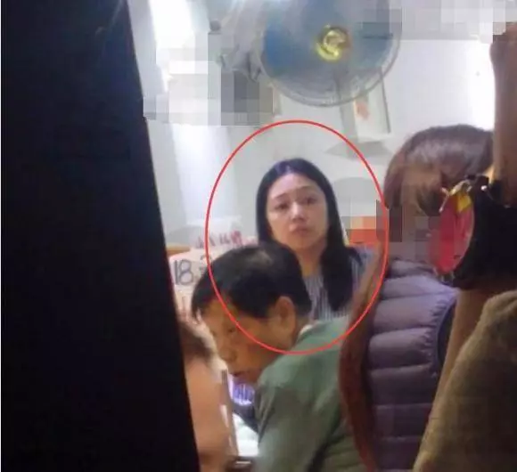 劉德華全家照曝光,妻子越來越美艷,6歲女兒比甜馨還萌!