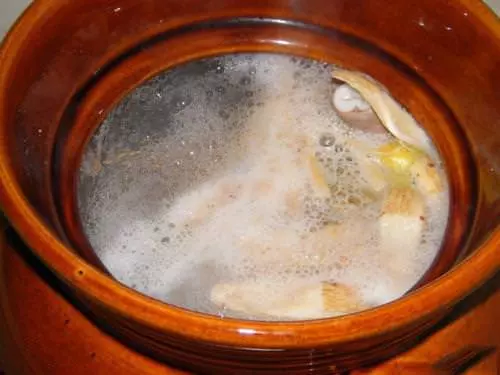 老公最近老是多夜尿,還一直失眠,隔壁的老中醫推薦了「這道湯」,喝了幾次後,夜尿減少了,睡眠也好了很多!