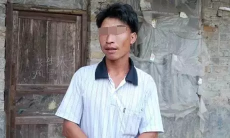 寡婦撿回一男子,卻發現他每天都在院裡挖坑,兩個月後,「坑」中驚喜不斷