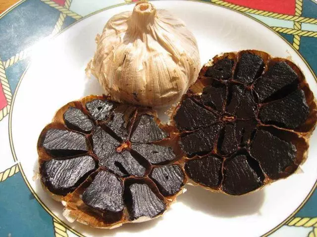 吃黑蒜有抗癌、降三高的效果嗎?有幾種黑色食物營養被過分誇張了