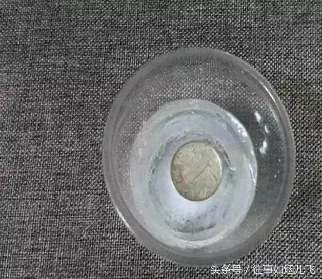 為什麼出門前一定要放一枚硬幣在冰箱裡?現在知道還來得及