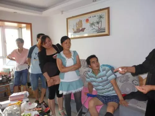 老婆,咱家不是難民營,你娘家那幫人什麼時候走