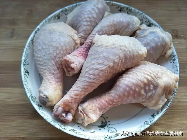 雞腿這樣做簡單又入味,1次6個不夠吃,吃了還想吃,太解饞了!