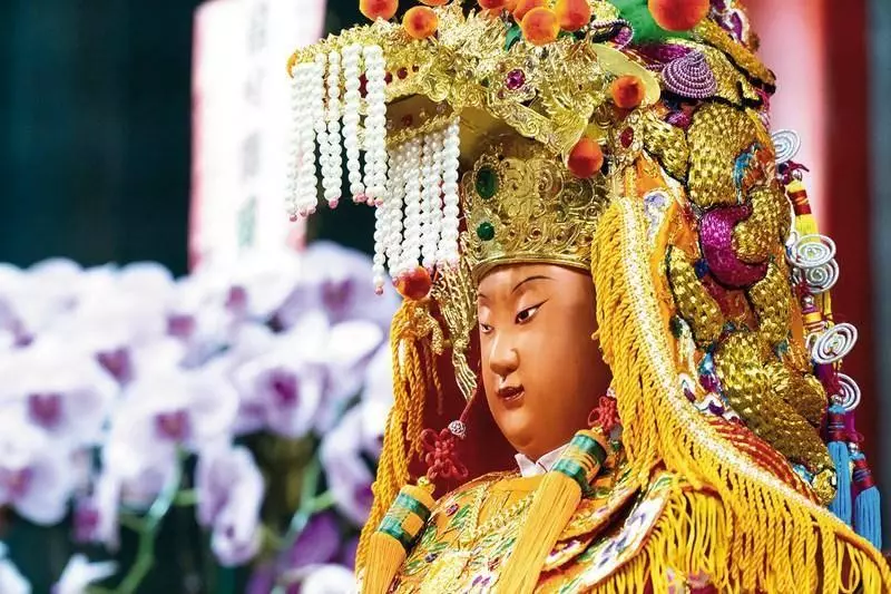 謀哩信到!陳子強「超鐵齒不信」當鬼神是空氣 白沙屯媽祖進香「三度現神跡」感化成信徒