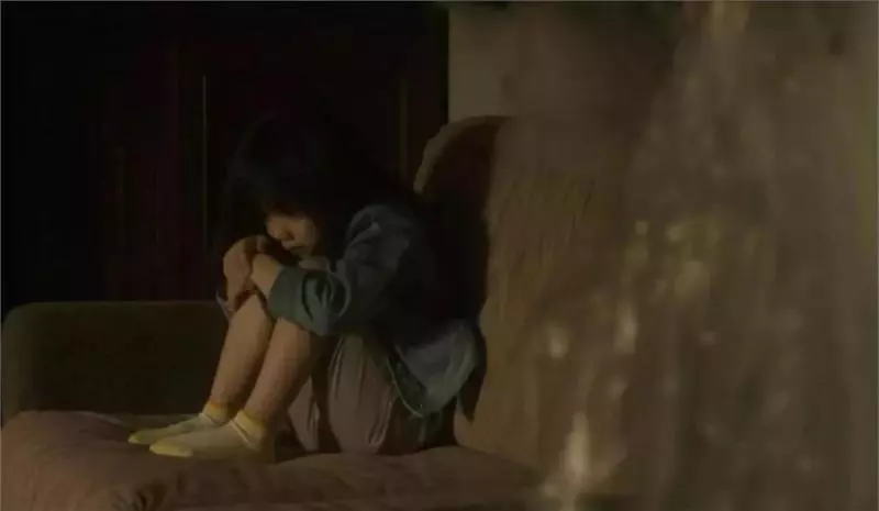 怎樣對待孩子犯錯?看父母臉色長大的孩子,未來都很苦