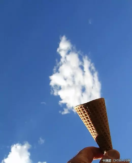 玩轉雲的借位照,想像力十足