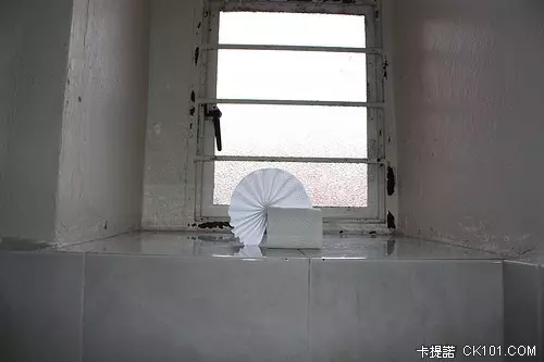 有必要把廁紙弄得這麼藝術嗎？這樣怎麼忍心拿它去擦？！ 