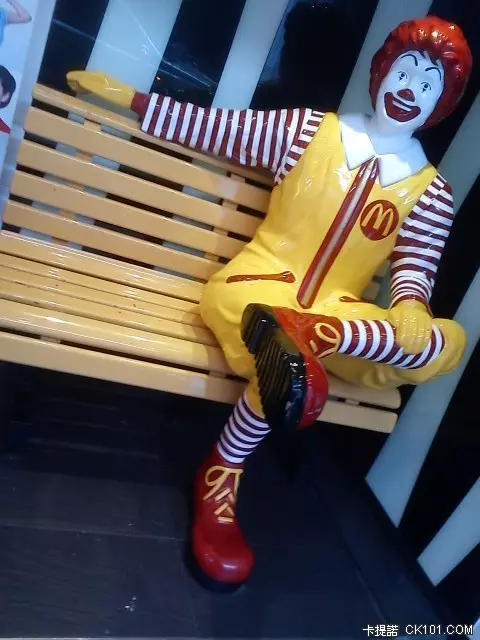你確定你真的認識麥當勞叔叔,惡搞的恥力絕對超乎你的想像