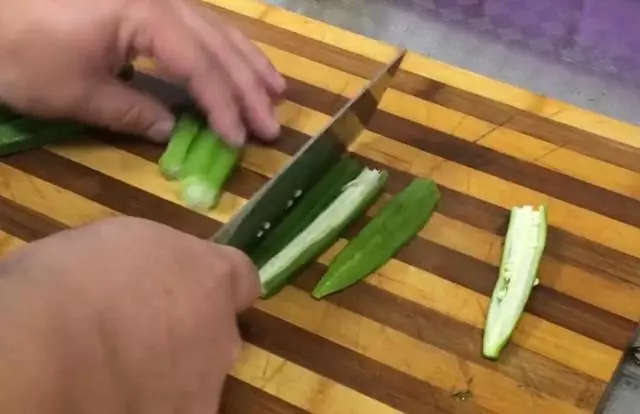秋葵最好吃的做法,簡單易學,大人小孩都愛吃