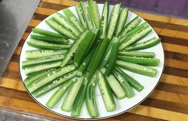 秋葵最好吃的做法,簡單易學,大人小孩都愛吃