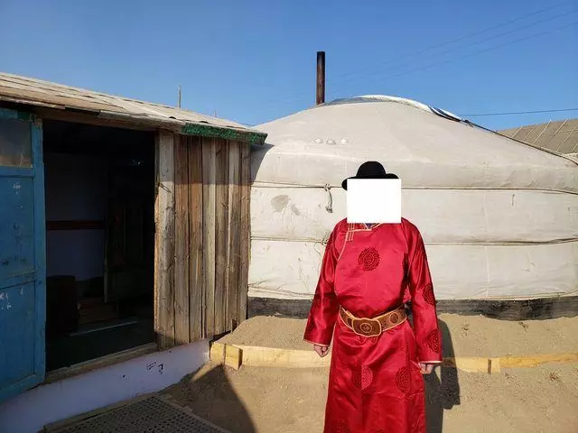 又一台男之光!陪蒙古女友回娘家po出美照「根本趙敏郡主」真人版…網推:蒙古妹子超級讚