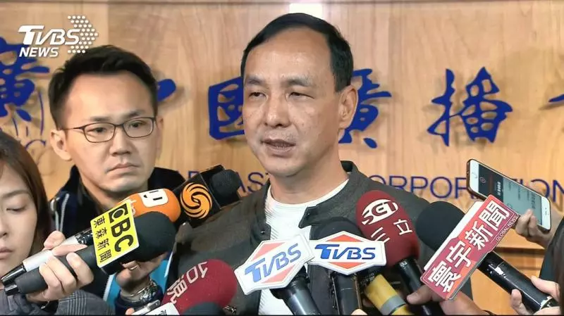 韓張配、韓朱配、柯韓配 韓:我只會ㄆㄟˋ..........