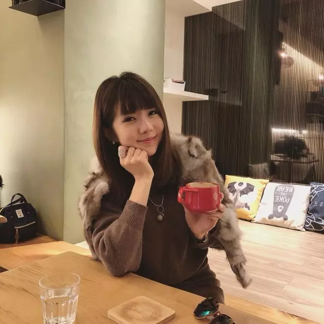 隔壁媽媽就算包緊緊還是讓人超分心!上衣一脫…風景美到受不了