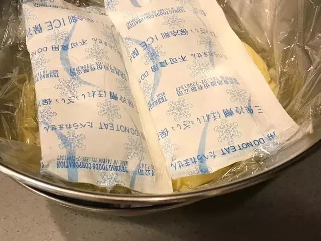 做甜品,掌握這個方法,教你調出「萬能」卡士達醬,配什麼都好吃