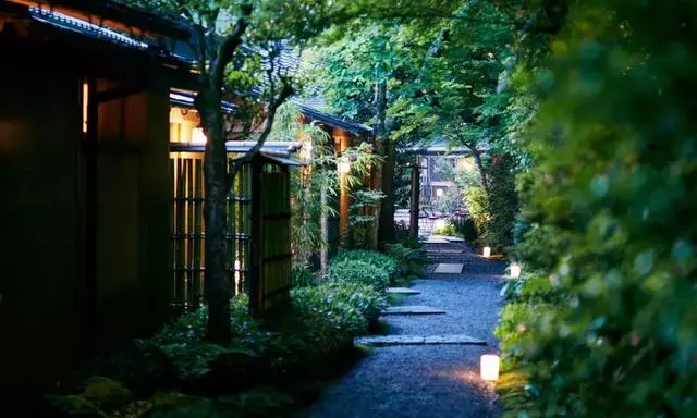 日本頂級酒店 | 這家酒店用了28年開設了6家,每家都是世外桃源