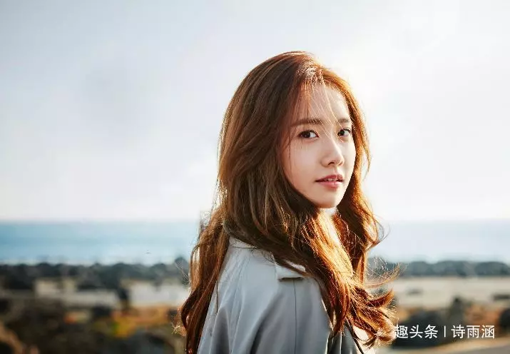 兒子和不孕兒媳離婚,婆婆放鞭炮慶祝,收到手機簡訊,蒙了