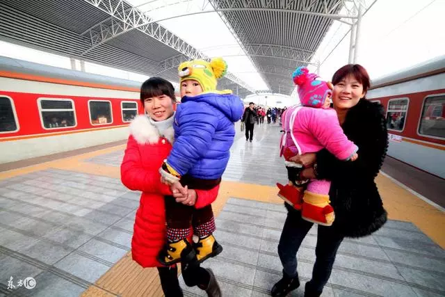 兒子溺水身亡,留守妻子遭老公訓斥離家出走,找到後令人肝腸寸斷