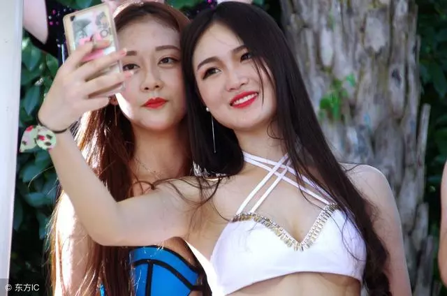 結婚的當晚,我就被嚇的一直嘔吐,無論老公家多有錢,我也要離婚